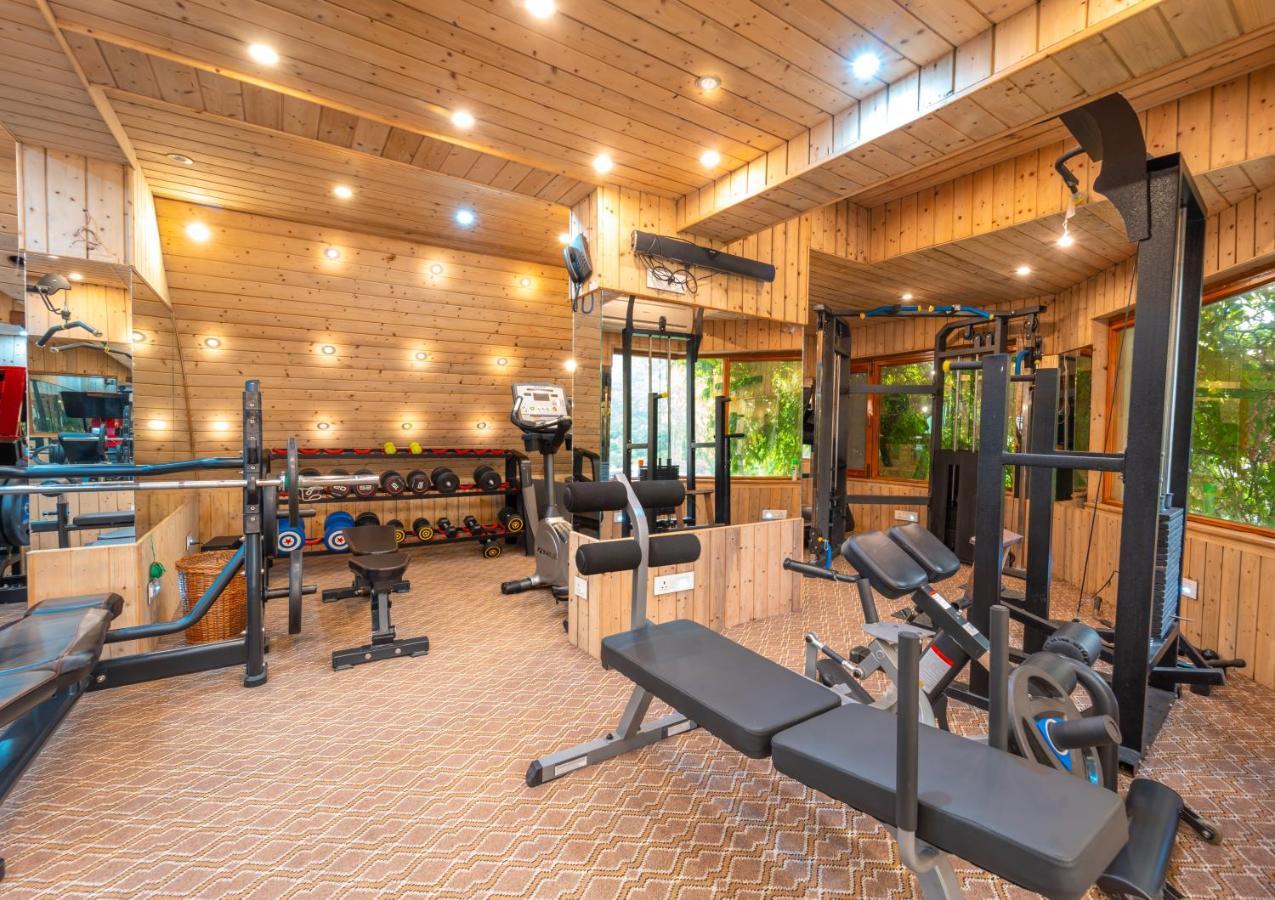 Hotel Mirage Srīnagar 외부 사진